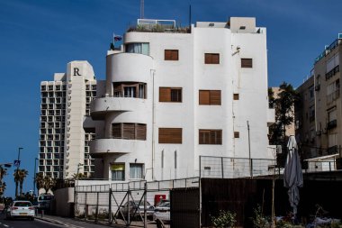 Tel Aviv, İsrail - 5 Mart 2022 Tel Aviv 'in metropol bölgesinin şehir merkezi İsrail' in en büyük ikinci şehri