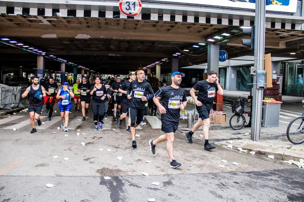 Tel Awiw Izrael Lutego 2022 Biegacze Ulicy Tel Awiwu Maratonie — Zdjęcie stockowe