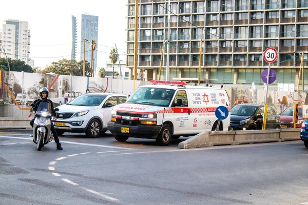 Tel Aviv Israel Março 2022 Ambulância Nas Ruas Tel Aviv — Fotografia de Stock