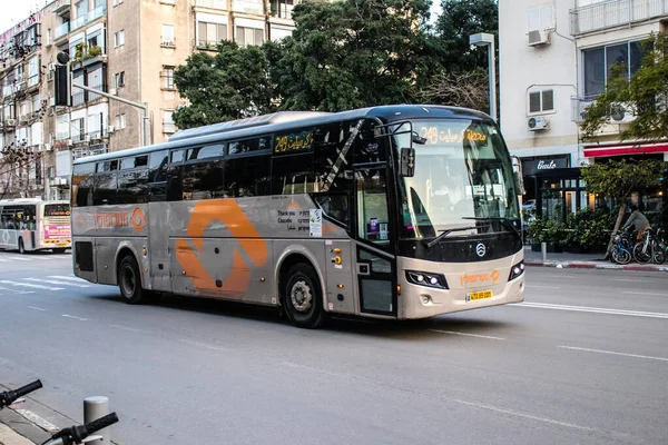Tel Aviv Israel Março 2022 Ônibus Público Israelense Dirigindo Pelas — Fotografia de Stock