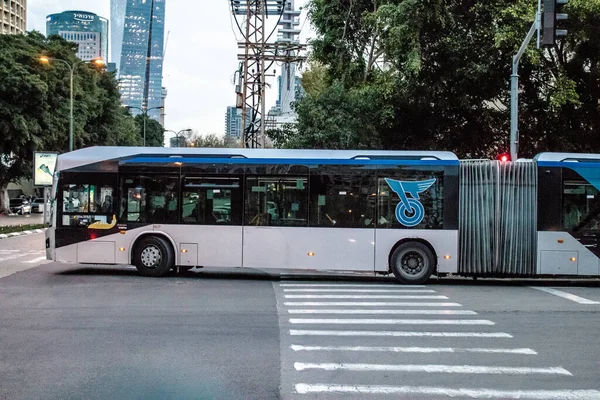 Тель Авив Израиль Марта 2022 Года Израильский Общественный Автобус Проезжает — стоковое фото