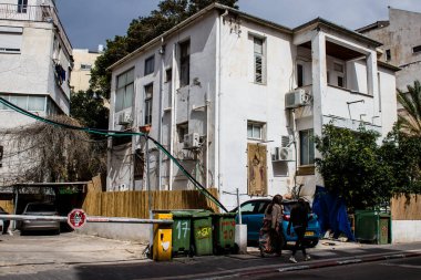 Tel Aviv, İsrail - 09 Mart 2022 Tel Aviv şehir merkezi, beyaz şehir ve İsrail 'in en büyük ikinci şehri