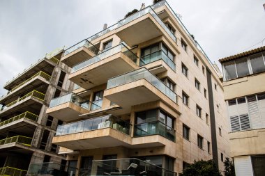 Tel Aviv, İsrail - 09 Mart 2022 Tel Aviv şehir merkezi, beyaz şehir ve İsrail 'in en büyük ikinci şehri