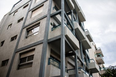 Tel Aviv, İsrail - 09 Mart 2022 Tel Aviv şehir merkezi, beyaz şehir ve İsrail 'in en büyük ikinci şehri