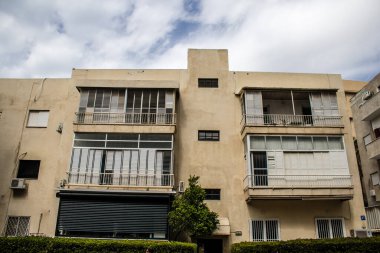 Tel Aviv, İsrail - 09 Mart 2022 Tel Aviv şehir merkezi, beyaz şehir ve İsrail 'in en büyük ikinci şehri