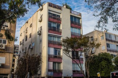 Tel Aviv, İsrail - 09 Mart 2022 Tel Aviv şehir merkezi, beyaz şehir ve İsrail 'in en büyük ikinci şehri