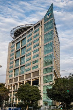 Tel Aviv, İsrail - 09 Mart 2022 Tel Aviv şehir merkezi, beyaz şehir ve İsrail 'in en büyük ikinci şehri