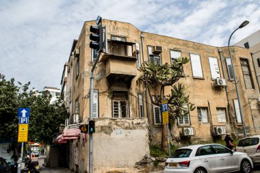 Tel Aviv, İsrail - 09 Mart 2022 Tel Aviv şehir merkezi, beyaz şehir ve İsrail 'in en büyük ikinci şehri