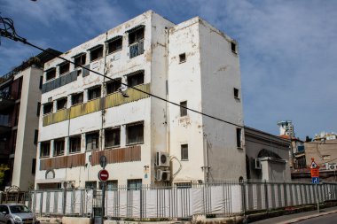 Tel Aviv, İsrail - 09 Mart 2022 Tel Aviv şehir merkezi, beyaz şehir ve İsrail 'in en büyük ikinci şehri