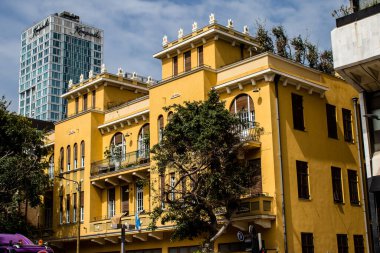 Tel Aviv, İsrail - 09 Mart 2022 Tel Aviv şehir merkezi, beyaz şehir ve İsrail 'in en büyük ikinci şehri