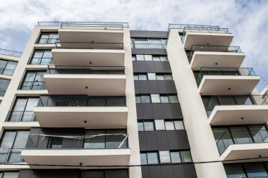 Tel Aviv, İsrail - 09 Mart 2022 Tel Aviv şehir merkezi, beyaz şehir ve İsrail 'in en büyük ikinci şehri