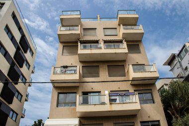 Tel Aviv, İsrail - 09 Mart 2022 Tel Aviv şehir merkezi, beyaz şehir ve İsrail 'in en büyük ikinci şehri