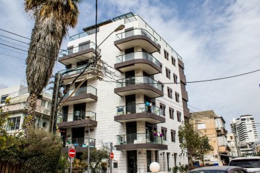 Tel Aviv, İsrail - 09 Mart 2022 Tel Aviv şehir merkezi, beyaz şehir ve İsrail 'in en büyük ikinci şehri