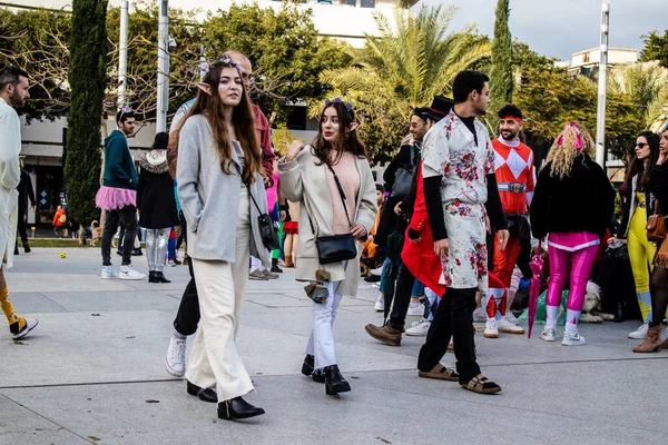 Tel Aviv Israel Marzo 2022 Pueblo Israelí Plaza Dizengoff Vestido — Foto de Stock