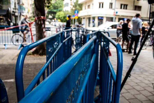 Tel Aviv, İsrail - 08 Nisan 2022 Dizengoff Caddesi 'ndeki Ilka Bar, Filistin' deki terör saldırısının yaşandığı yer.