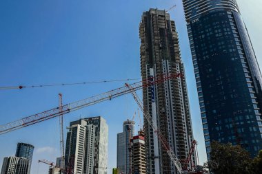 Tel Aviv, İsrail - 11 Nisan 2022 Tel Aviv şehir merkezi, beyaz şehir ve İsrail 'in en büyük ikinci şehri