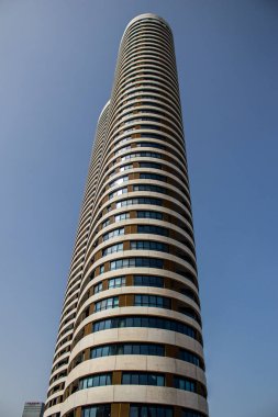 Tel Aviv, İsrail - 11 Nisan 2022 Tel Aviv şehir merkezi, beyaz şehir ve İsrail 'in en büyük ikinci şehri