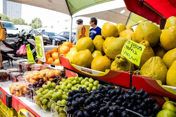 Tel Aviv Israel April 2022 Färska Grönsaker Frukt Oliver Kryddor — Stockfoto