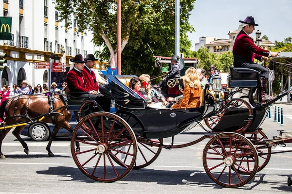 Seville Spain May 2022 Sevillians Dressed Traditional Andalusian Way Riding — Stockfoto