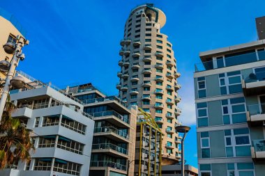 Tel Aviv, İsrail - 7 Mayıs 2022 Tel Aviv şehir merkezi, beyaz şehir ve İsrail 'in en büyük ikinci şehri