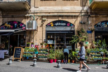 Tel Aviv, İsrail - 7 Mayıs 2022 Tel Aviv şehir merkezi, beyaz şehir ve İsrail 'in en büyük ikinci şehri
