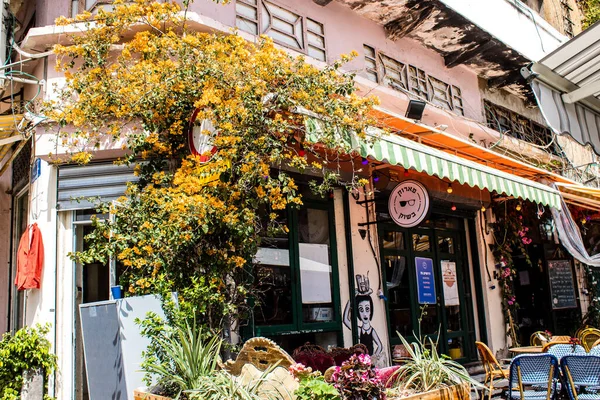 Tel Aviv, İsrail - 7 Mayıs 2022 Tel Aviv şehir merkezi, beyaz şehir ve İsrail 'in en büyük ikinci şehri