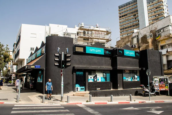 Tel Aviv, İsrail - 7 Mayıs 2022 Tel Aviv şehir merkezi, beyaz şehir ve İsrail 'in en büyük ikinci şehri