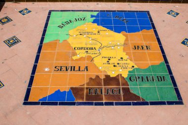 Seville, İspanya - 15 Mayıs 2022 İspanya Plaza, Andalusia bölgesinin başkenti ve sembolik bir şehir olan Seville 'deki Maria Luisa parkında yer alan bir mimari komplekstir.