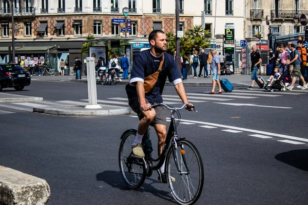 París Francia Mayo 2022 Las Personas Que Viajan Bicicleta Por — Foto de Stock