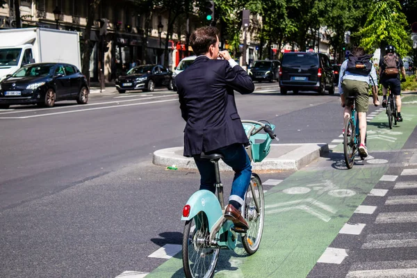 París Francia Mayo 2022 Las Personas Que Viajan Bicicleta Por — Foto de Stock
