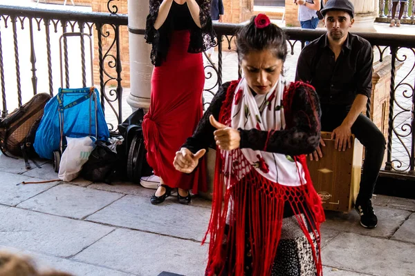 Σεβίλλη Ισπανία Μαΐου 2022 Χορευτές Φλαμένκο Που Παίζουν Στους Δρόμους — Φωτογραφία Αρχείου