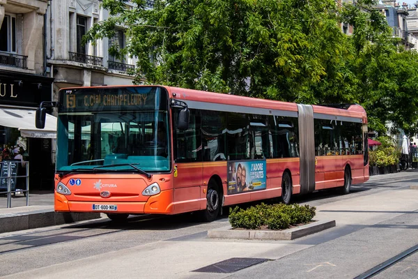 Reims Francia Mayo 2022 Autobús Conduciendo Por Las Calles Reims — Foto de Stock