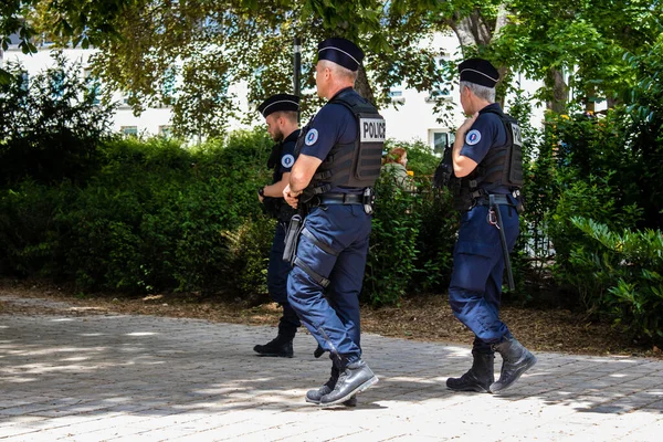 Reims France Mai 2022 Officiers Police Protégeant Marché Médiéval Lors — Photo