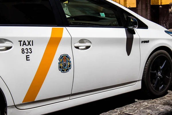 Séville Espagne Juin 2022 Taxi Conduisant Dans Les Rues Séville — Photo