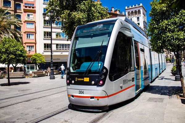 Sevilla España Junio 2022 Moderno Tranvía Eléctrico Para Pasajeros Que — Foto de Stock