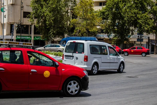 Fes Marokko Juni 2022 Taxi Fahren Durch Die Straßen Von — Stockfoto