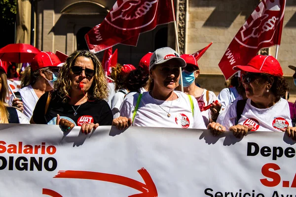 Sevilla Spanyolország Június 2022 Személyzeti Segítségnyújtásban Dolgozó Alkalmazottak Háztartási Alkalmazottak — Stock Fotó