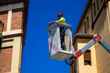 Seville, İspanya - 4 Temmuz 2022 Sevilla şehri ve İspanya 'nın güneyindeki Endülüs Bölgesi' nin başkenti Sevilla 'nın mimarisi