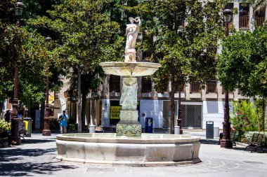 Seville, İspanya - 4 Temmuz 2022 Sevilla şehri ve İspanya 'nın güneyindeki Endülüs Bölgesi' nin başkenti Sevilla 'nın mimarisi