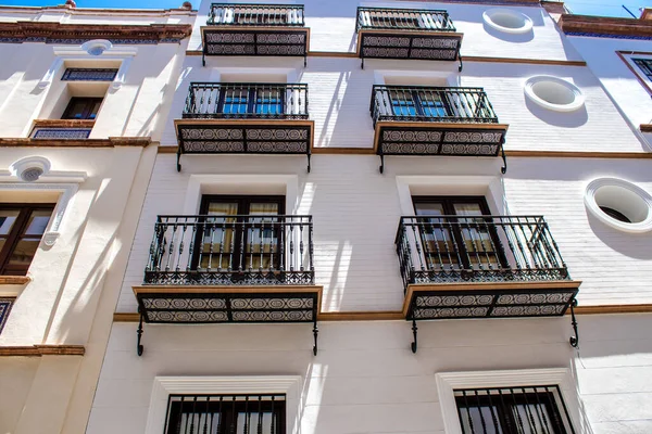 Sevilla Spanien Juli 2022 Fassade Eines Gebäudes Den Straßen Von — Stockfoto