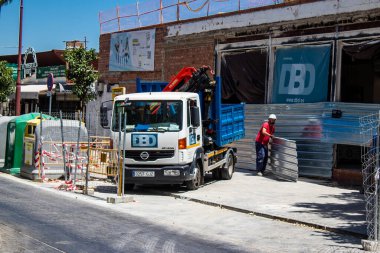 Seville, İspanya - 4 Temmuz 2022 İspanya 'nın güneyinde, sembolik bir şehir ve Endülüs Bölgesi' nin başkenti olan Sevilla şehir merkezindeki inşaat alanı