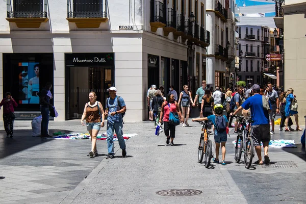 Sevilla España Julio 2022 Los Peatones Que Compran Principal Calle —  Fotos de Stock