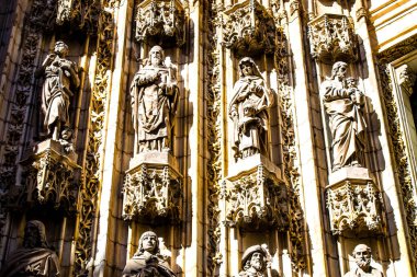Seville, İspanya - 12 Haziran 2022 Saint Metropolitan ve Patriksel Sevilla Katedrali, dünyanın en büyük Gotik katedrali.