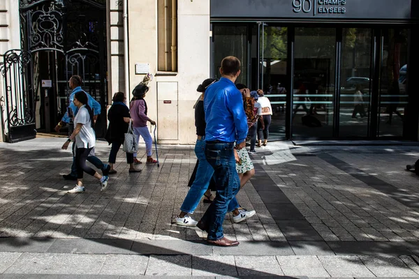 Paris France September 2022 Tourists Strolling Famous Avenue Des Champs — Stock fotografie