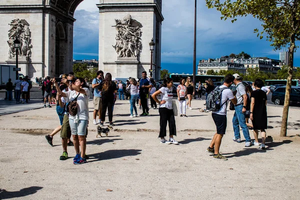 Paris France September 2022 Tourists Strolling Famous Avenue Des Champs — Foto de Stock
