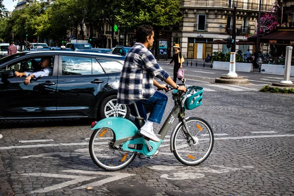 Paris France September 2022 People Cycling Streets Bicycles Widely Used — Foto de Stock