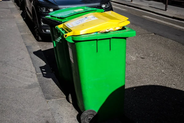 Paris France September 2022 Garbage Container Downtown Area Paris Emblematic — Zdjęcie stockowe