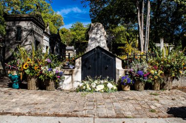 Paris, France - September 05, 2022 The Pere Lachaise cemetery is the largest Parisian cemetery, a popularity that the place owes to its 220 years of history and 70000 graves including many celebrities