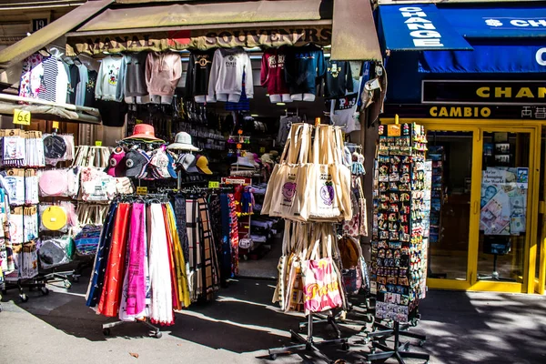 Paris Frankreich September 2022 Dekorative Objekte Und Verschiedene Geschenke Die — Stockfoto