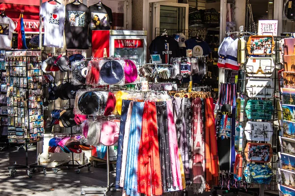 Paris Frankreich September 2022 Dekorative Objekte Und Verschiedene Geschenke Die — Stockfoto